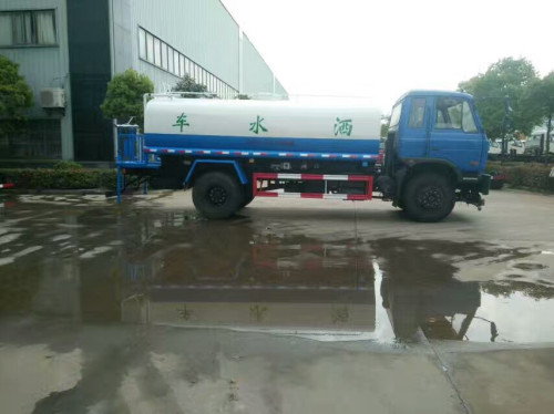 環(huán)衛(wèi)用戶都選購東風145型12灑水車 環(huán)衛(wèi)用戶都選購東風145型12灑水車