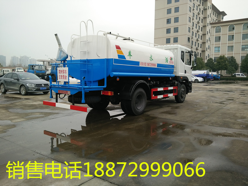 東風(fēng)灑水車銷售公司 東風(fēng)灑水車銷售公司